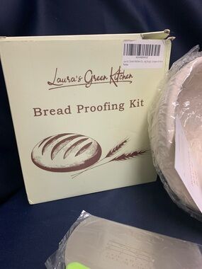 Laura's Green Kitchen Bread Proofing Kit - Light Green Box